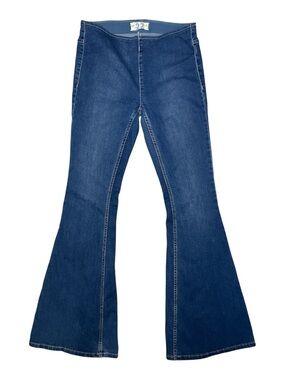 We the Free Flare Pull On Jeans Size 27x32